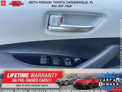 2025 Toyota Corolla Hatchback SE