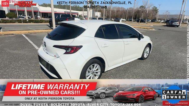 2025 Toyota Corolla Hatchback SE