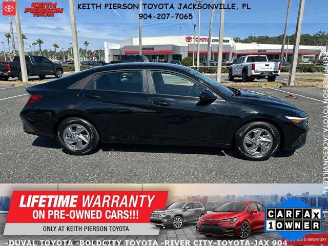 2025 Hyundai Elantra SE