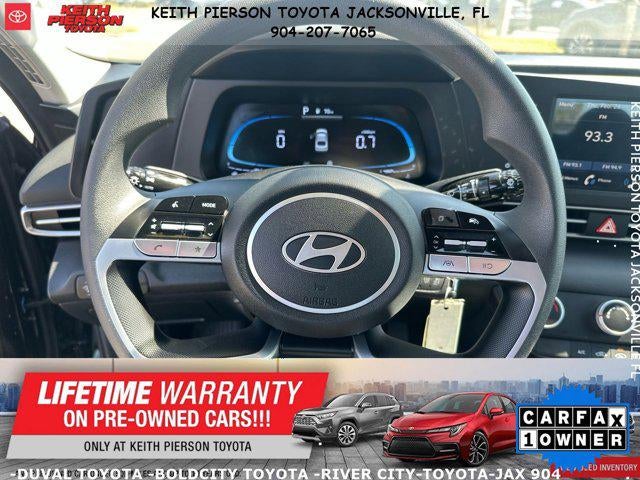 2025 Hyundai Elantra SE