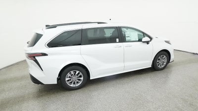 2026 Toyota Sienna XLE