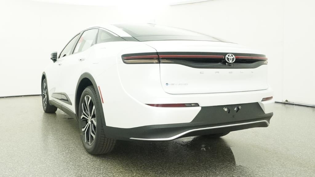 2026 Toyota Toyota Crown XLE