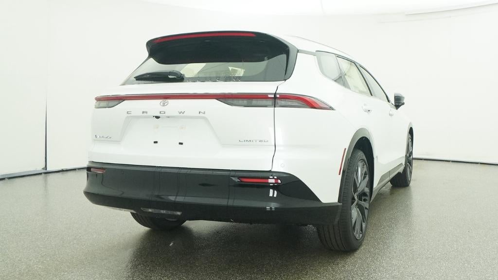 2026 Toyota Toyota Crown Signia Limited